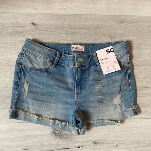 So Juniors' SO® Low-Rise Midi Shorts Shortie Light Blue 14 nwt - Picture 3 of 6